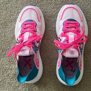 Brand new- never worn women’s G/Fore MG4X2 Ripstop Golf Cross trainer size 9